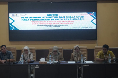 Pelaku Usaha di Kota Pekalongan Didorong Segera Susun Struktur dan Skala Upah Berkeadilan