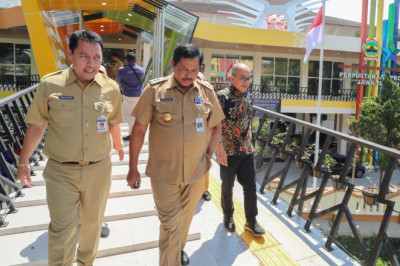 Diresmikan Pj Gubernur, Perluasan Pembangunan Gedung Perpustakaan dan JPO Nyamankan Pengunjung