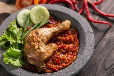 15 Makanan Pedas Enak yang Wajib Kamu Coba, Dijamin Nagih!