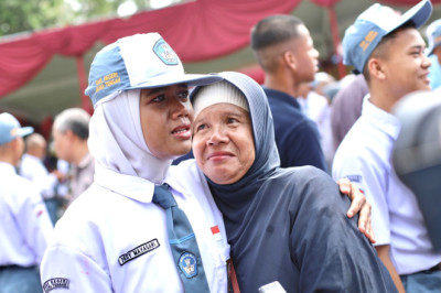 Linang Air Mata Warnai Penutupan Pendidikan Dasar Kepemimpinan SMKN Jateng