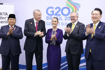 Presiden Prabowo Bertemu Para Pemimpin MIKTA di KTT G20 Brasil