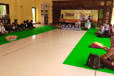 Mulai Langka, Jepara Ajak Siswa Belajar Kentrung