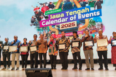 “Java Balloon Attraction” Raih Penghargaan Top 10 Event Pariwisata Jawa Tengah 2024