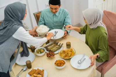 Ide Makanan Buka Puasa yang Praktis dan Bikin Kenyang!