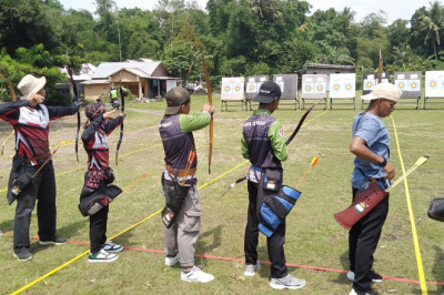 Ratusan Atlet Ikuti Lomba Panahan Tradisional