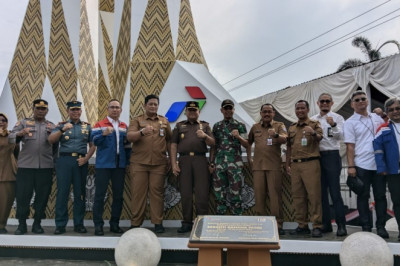 Tugu Lilin Gumilir Jadi Penanda Kota Terbaru Cilacap