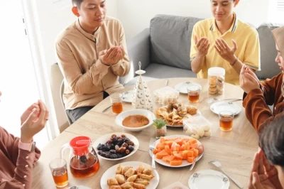 10 Perkara Makruh Puasa yang Sebaiknya Kamu Hindari