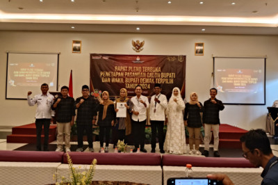 KPU Demak, Rembang, dan Kendal Tetapkan Pasangan Bupati dan Wakil Bupati Terpilih