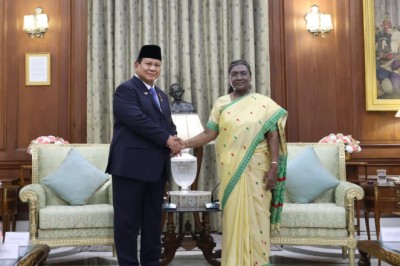 Presiden Prabowo Apresiasi Sejarah Panjang Hubungan Indonesia-India di Jamuan Kenegaraan
