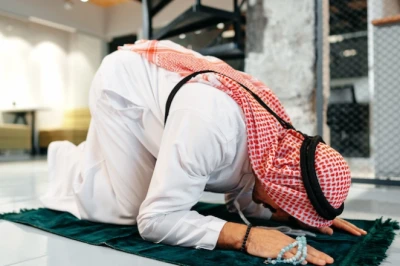 Inilah Doa Sujud Syukur Lengkap dengan Arti dan Tata Cara