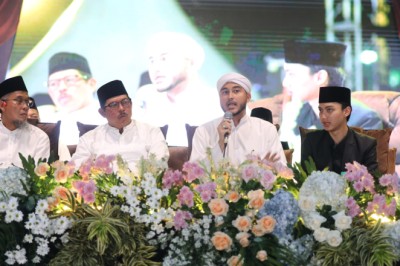 Cuaca Cerah, Jateng Bersholawat Sekaligus Panjatkan Doa Agar Masyarakat Terhindar dari Bencana