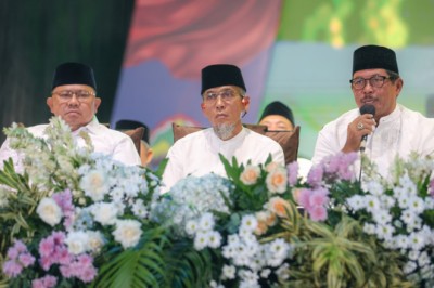 Langitkan Selawat, Nana Harap ASN Total dan Tuntas Layani Warga