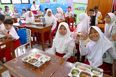 Program Makan Bergizi Gratis, Harapan Baru untuk Anak Indonesia