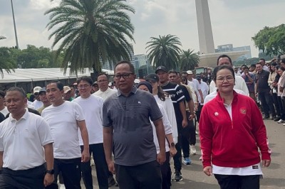 Ratusan Kepala Daerah Ikuti Gladi  Kotor di Monas, Agustin Siap Ikuti Proses Hingga Retret