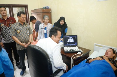Ahmad Luthfi Luncurkan “Speling”, Warga Bisa Periksa Kesehatan Gratis di Balai Desa