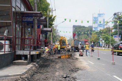 Dua Minggu Pasca Dilantik, Agustina Wali kota Semarang Gercep Tangani Keluhan Jalan Berlubang