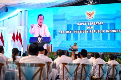 Pimpin Rapat Terbatas di Istana, Presiden Prabowo Fokuskan pada Pendidikan hingga Ekonomi Desa