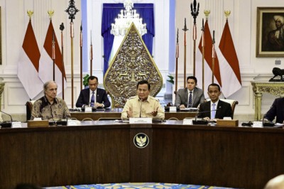 Presiden Prabowo Bertemu Ray Dalio Bahas Pengelolaan Aset dan Investasi di Indonesia
