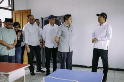 Seskab dan Mensos Cek Kesiapan Sekolah Rakyat di Bekasi