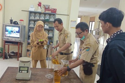 Takaran Minyakita di Kota Pekalongan Sesuai Ketentuan
