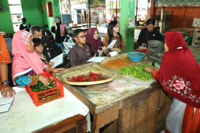 Pasokan dan Harga Bahan Pokok di Brebes dan Tegal Aman, Pelaku Usaha Diminta Tak Timbun Barang