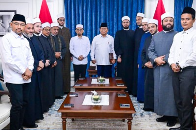 Presiden Prabowo Terima Kunjungan Ustaz Adi Hidayat dan Perwakilan Al Azhar Kairo