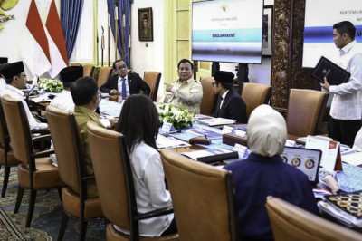 Presiden Prabowo Bahas Pengembangan Sekolah Rakyat Bersama Jajaran Kabinet Merah Putih