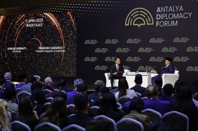 Bicara Dalam Sesi ADF Talk, Presiden Prabowo: Kita Tidak Bisa Menyerah pada Diplomasi