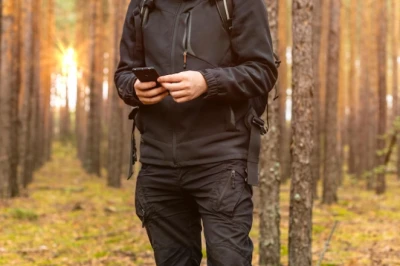 10 Rekomendasi Merk Jaket Gunung Lokal Terbaik di 2025!