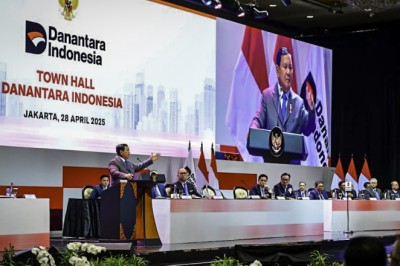 Presiden Prabowo Berikan Arahan kepada 1.500 Pimpinan BUMN dalam Acara Town Hall Danantara Indonesia