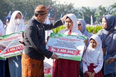 Hardiknas, Siswa SLB Banyumas Ini Bersyukur Dibantu Gubernur
