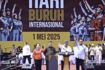 Kado Hari Buruh: Presiden Prabowo Beri Apresiasi Mulai dari Kesejahteraan Hingga Pahlawan Nasional dari Elemen Buruh