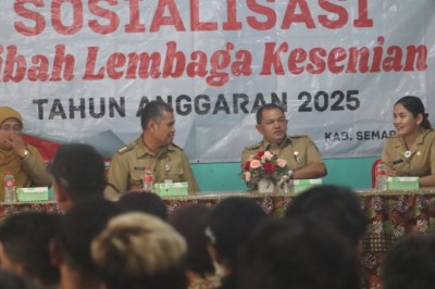 371 Kelompok Kesenian Terima Hibah