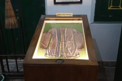 Kebaya hingga Stempel Peninggalan RA Kartini Dipamerkan di Monas