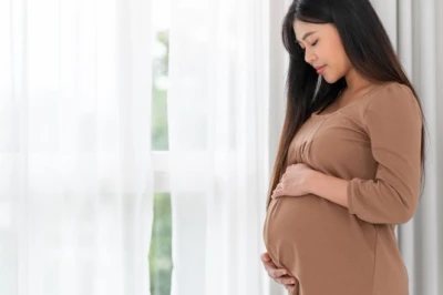 10+ Body Lotion Lokal yang Aman untuk Ibu Hamil, Terbaik di 2025