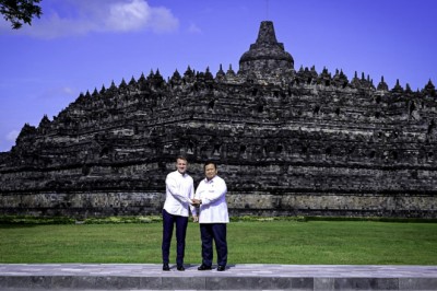 Presiden Prabowo dan Presiden Macron Kunjungi Candi Borobudur, Tegaskan Nilai Persahabatan dan Toleransi Antarbangsa