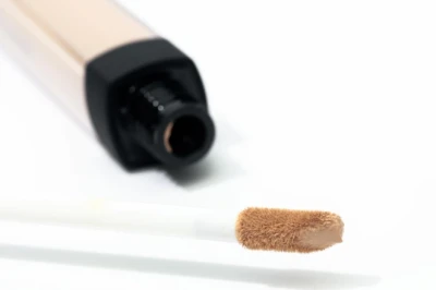 10 Rekomendasi Concealer Lokal Terbaik untuk Hasil Flawless
