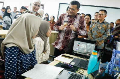 Pastikan Ketersediaan Lapangan Kerja, Ahmad Luthfi Tinjau Kawasan Industri Kendal