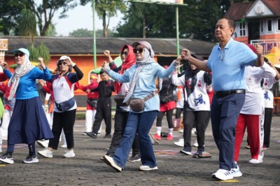 Meriahkan HLUN ke-29, Ratusan Lansia Ikuti Senam Bersama di Kota Magelang
