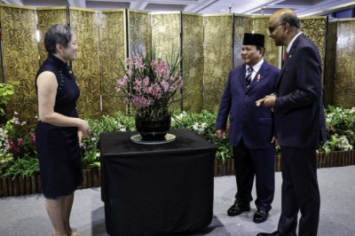 Presiden Prabowo Beri Nama Anggrek “Paraphalante Dora Sigar Soemitro” dalam Kunjungan Kenegaraan di Singapura