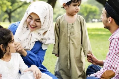 Doa untuk Orang Tua, Amalan Anak Saleh yang Tak Terputus