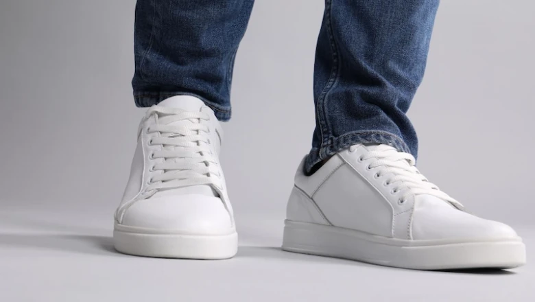10 Brand Sepatu Lokal Terbaik 2025, Wajib Masuk Koleksi Kamu!