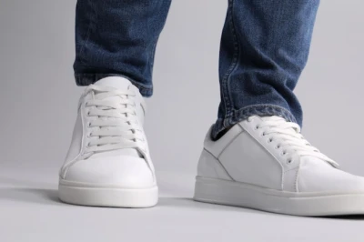 10 Brand Sepatu Lokal Terbaik 2025, Wajib Masuk Koleksi Kamu!