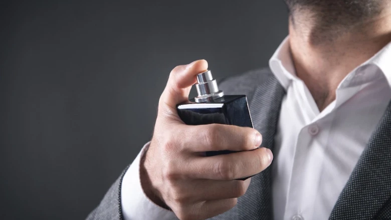 10+ Rekomendasi Parfum Pria Tahan Lama dan Lebih Hemat!