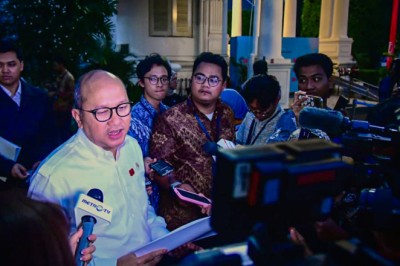 Pemerintah Dorong Reformasi Perizinan dan Pangkas Beban Bonus Manajemen BUMN