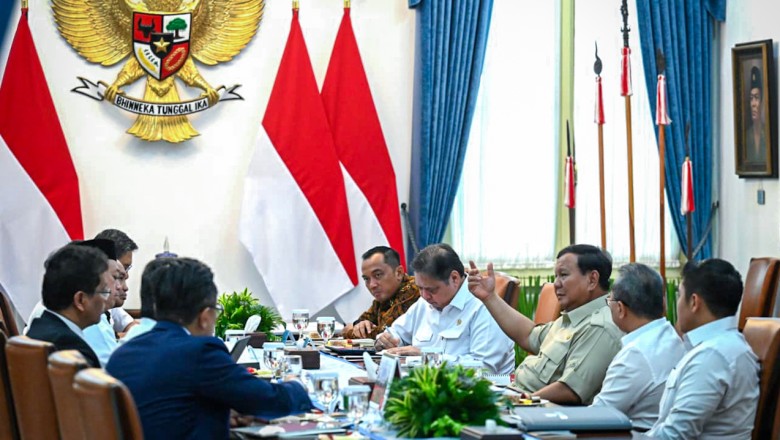 Rapat Terbatas di Istana, Presiden Prabowo Tekankan Percepatan Program Prioritas Nasional