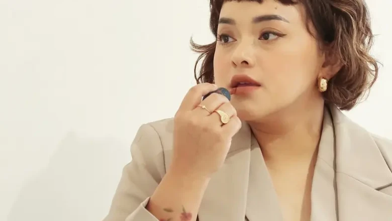 Lizzie Parra Biodata: Mulai Dari MUA hingga Founder BLP Beauty