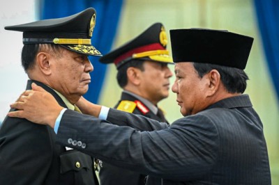 Apresiasi atas Pengabdian untuk Bangsa, Presiden Prabowo Anugerahkan Pangkat Istimewa kepada Dua Purnawirawan