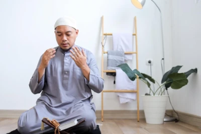 Doa Selamat Dunia Akhirat Lengkap: Arab, Latin, dan Artinya