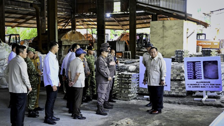 Presiden Prabowo Saksikan Langsung Penyerahan Aset Barang Rampasan Negara dari Tambang Ilegal kepada PT Timah